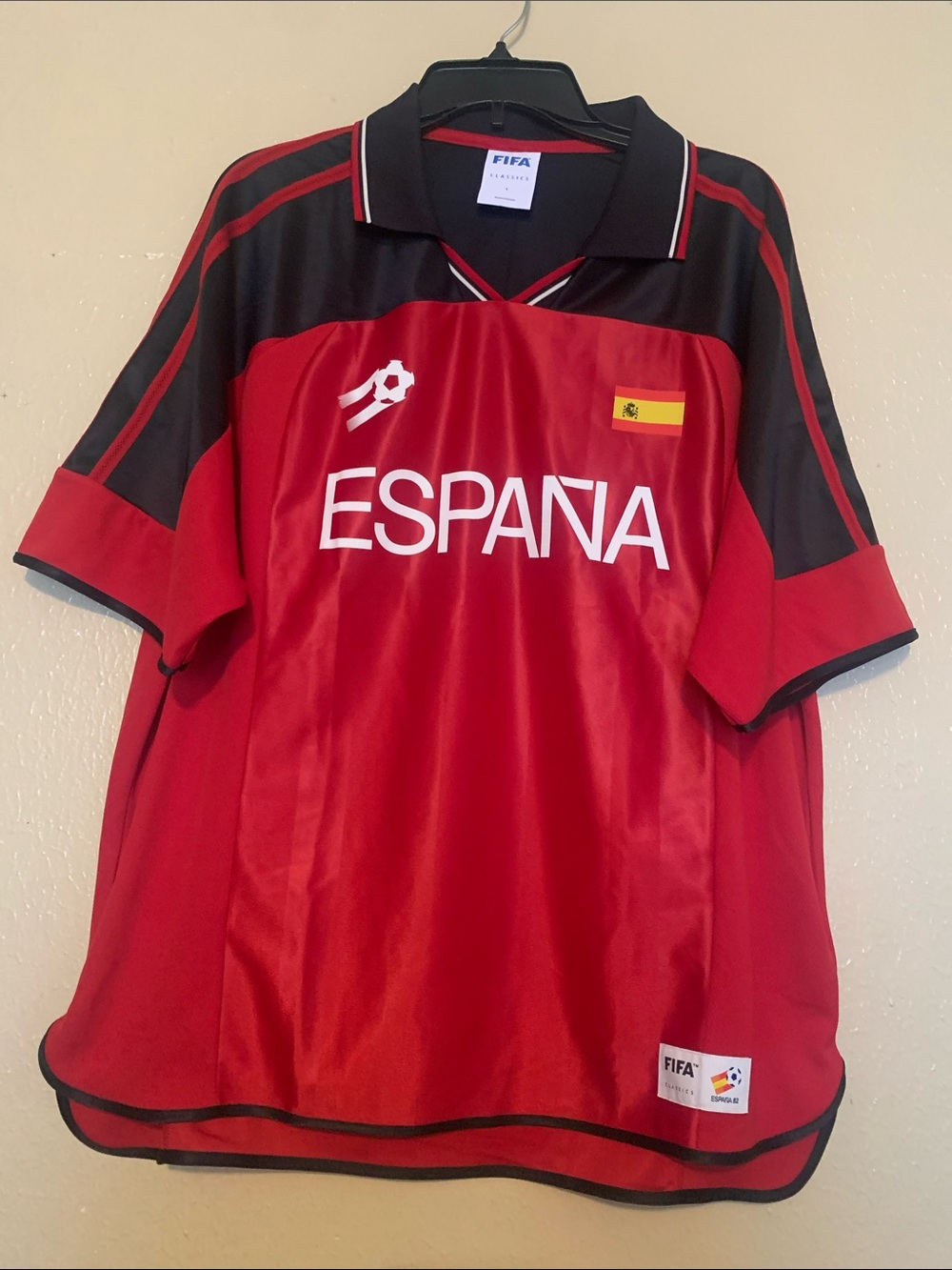 FIFA Classic España Red/Black Soccer Jersey (L)